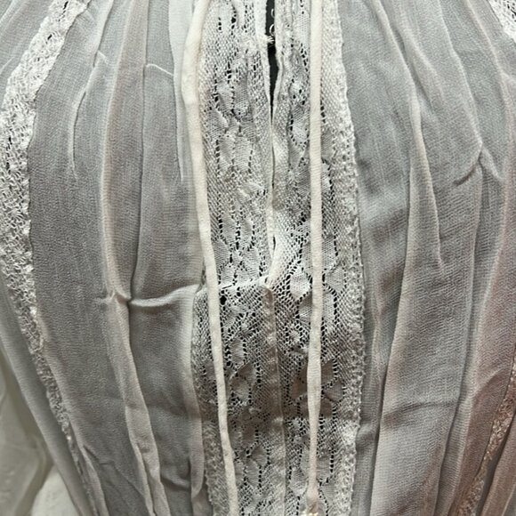 Dress by Miss June, Paris.Bahamian style.white - Picture 9 of 12